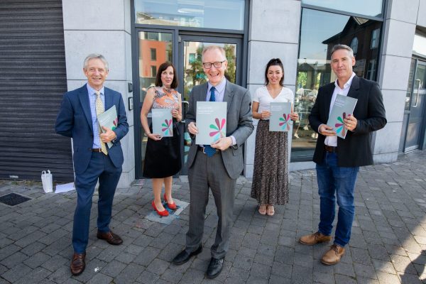 16.07.21.            
On Friday 16th July 2021, Frank Feighan TD, Minister of State for Public Health, Well Being and National Drugs Strategy, formally opened the Coolmine Mid-West Community and Day Service in Mahon House, William Street, Limerick. The event marks the first phase of the service development to establish the Mid-West Residential treatment service for homeless women and their children. Minister Feighan also launched Coolmines 2020 Annual Report. 

Pictured are, Alan Connolly, Coolmine Chairman, Pauline McKeown, CE Coolmine, Frank Feighan TD, Minister of State for Public Health, Well Being and National Drugs Strategy, Lisa Larkin, Head of Services Coolmine and David McPhillips, Manager Mid West Service Coolmine. Picture: Alan Place